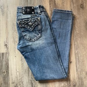 27 MissMe Skinny Jeans